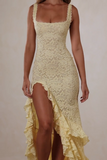 Langes Kleid mit Spitzenrüschen